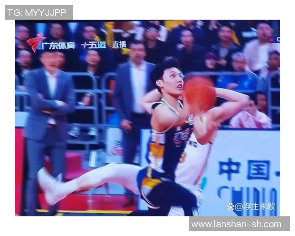 中国队在篮球全明星赛中勇夺冠军展现强大实力与团队精神